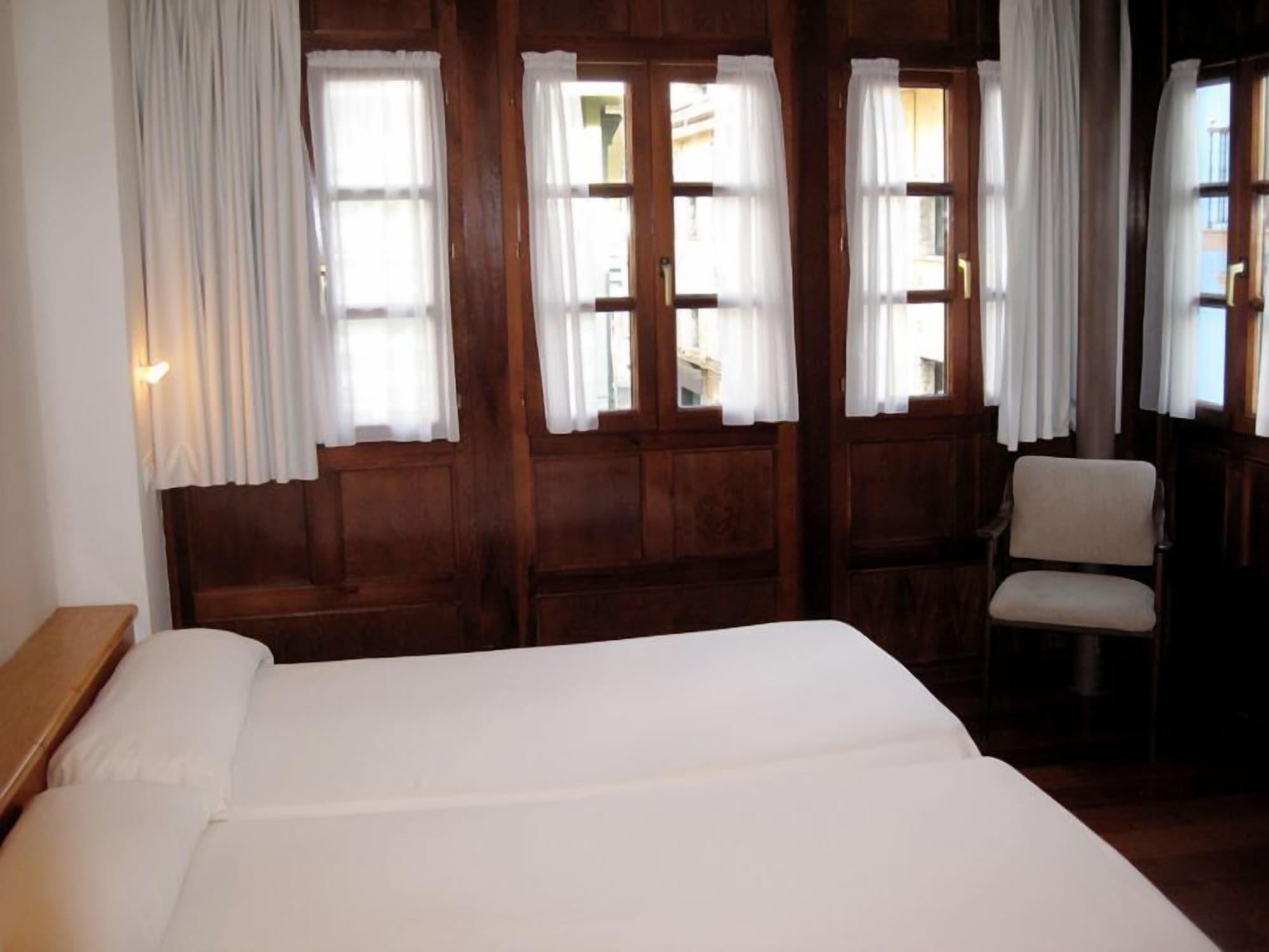 La Plaza I Hotel ลูอันโก ภายนอก รูปภาพ