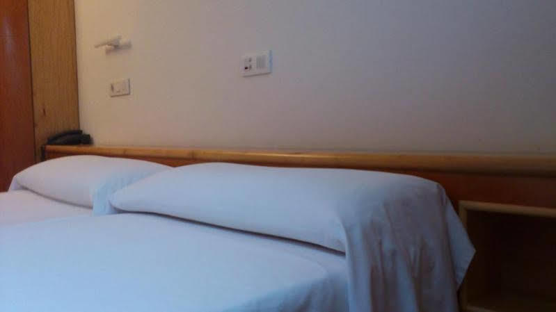 La Plaza I Hotel ลูอันโก ภายนอก รูปภาพ